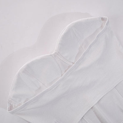 Top a tubino imbottito con scollo a cuore e schiena scoperta 