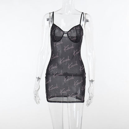 Transparentes Mesh-Camisole-Minikleid mit V-Ausschnitt und Kontrastdruck