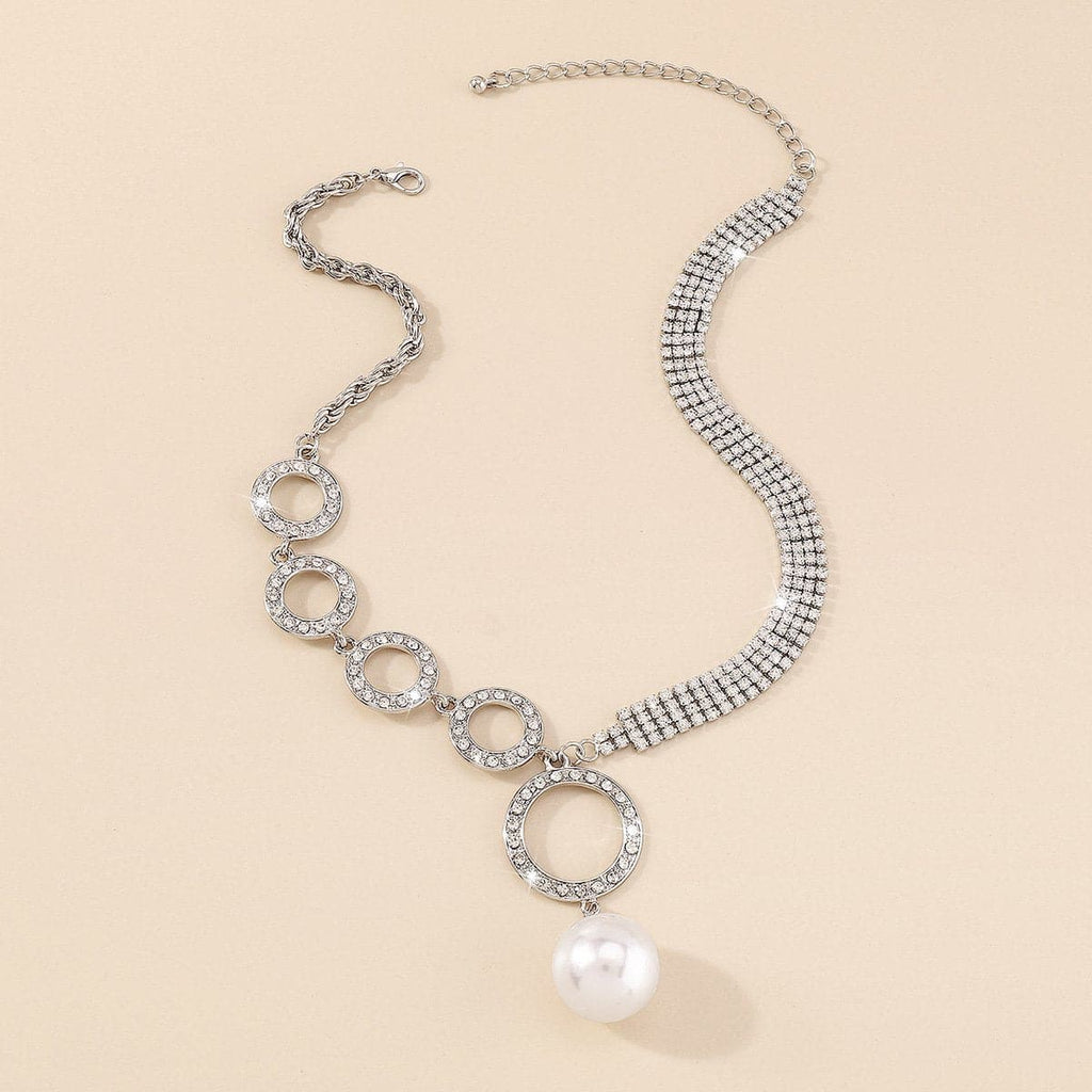 Rhinestone Irregular O Ring Pearl Necklace