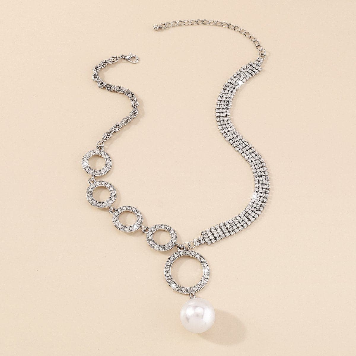Rhinestone Irregular O Ring Pearl Necklace