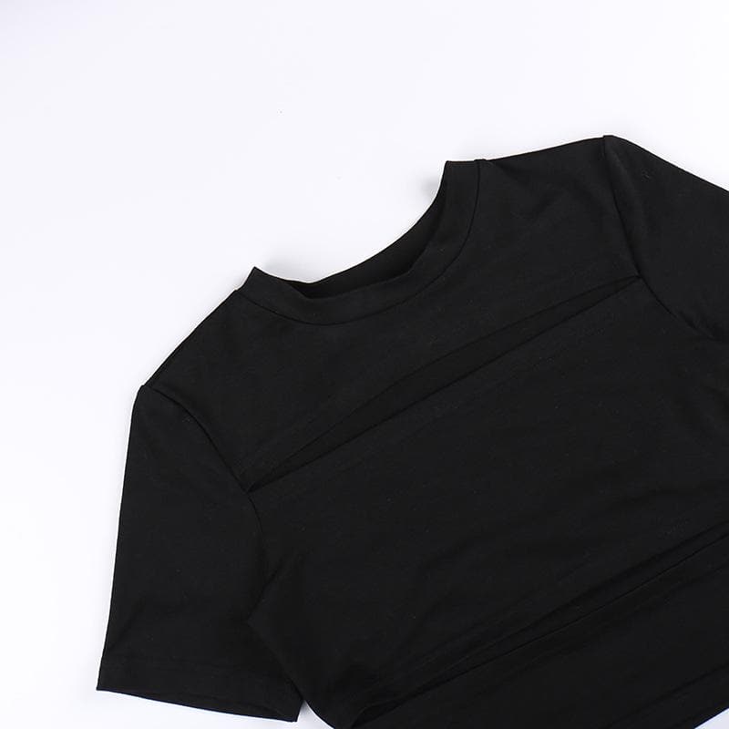 Top corto a maniche corte con scollo a giro e traforato