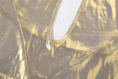 Neckholder-Maxikleid mit V-Ausschnitt und rückenfreien Handschuhen zum Selbstbinden in Metallic