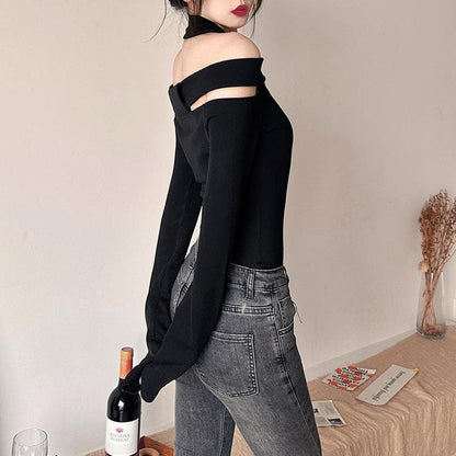 Top con scollo all'americana, maniche lunghe e spalle scoperte