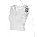 Top corto in pizzo senza maniche con scollo a U e patchwork in tinta unita 