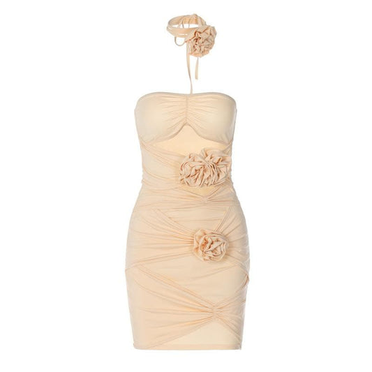 Rückenfreies, ausgehöhltes Mini-Tube-Kleid mit gerüschter Blumenapplikation