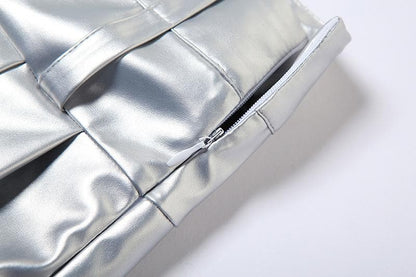 Zip-up metallic pleated medium rise solid mini skirt