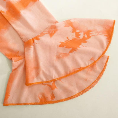 Minikleid mit ausgestellten Ärmeln, Batikmuster und kontrastierendem V-Ausschnitt zum Selbstbinden 
