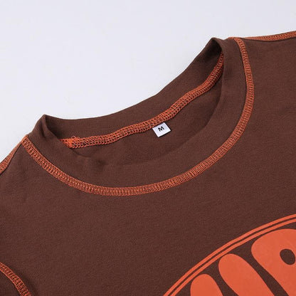 Stitch contrast short sleeve "sure" pattern crewneck crop top