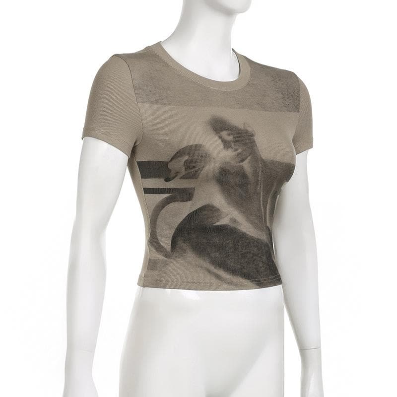 Short sleeve crewneck abstract contrast crop top