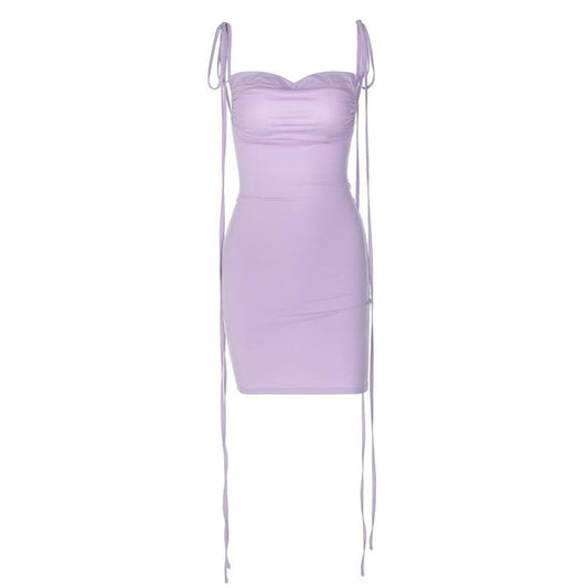 Gerafftes, rückenfreies Minikleid mit Wasserfallausschnitt und selbstbindendem Band 