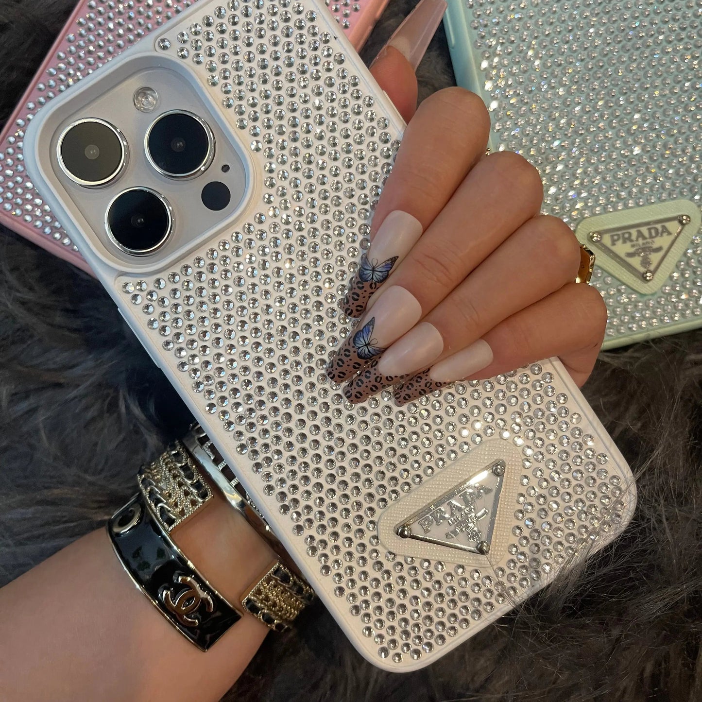 Custodia a tracolla di design per iPhone